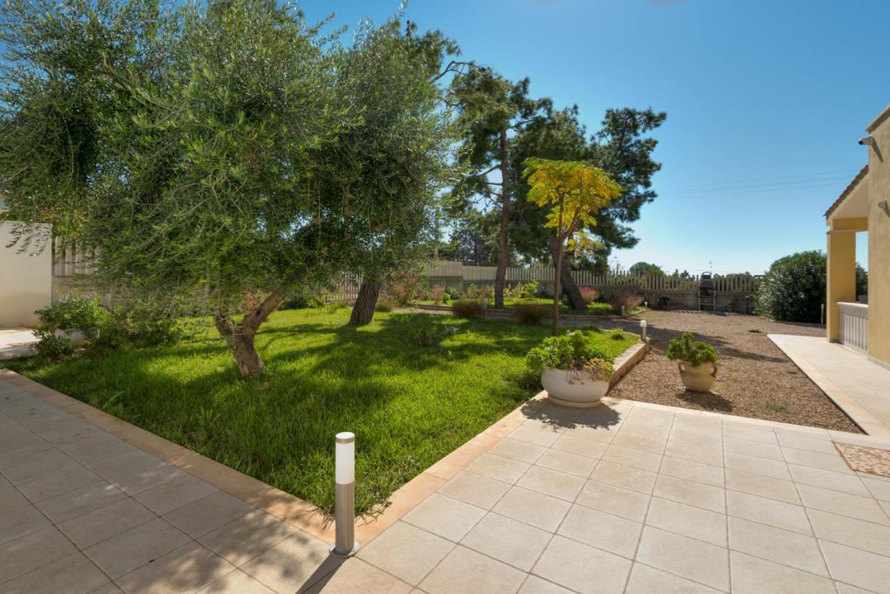 Villa Degli Oleandri By Latuapuglia San Pietro in Bevagna Extérieur photo